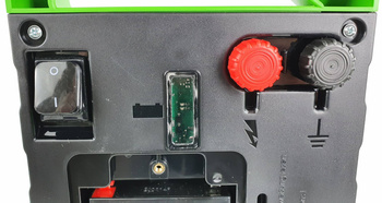 Elektryzator solarny TITAN S 400, dla koni, bydła i małych zwierząt, 0,40 J, Kerbl